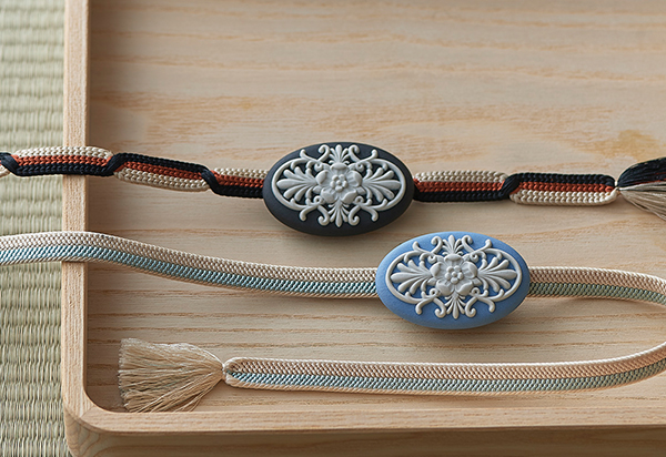 日本の美を引き立てるジャスパー「帯留め アラベスク」登場